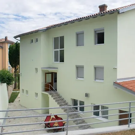 Pocitniski Dom / בפורטורוז