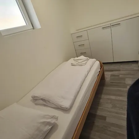 Pocitniski Dom / Bed & Breakfast Portorož