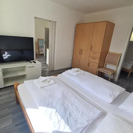 Pocitniski Dom / Couette-café 4*