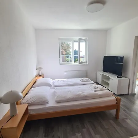 Pocitniski Dom / Couette-café