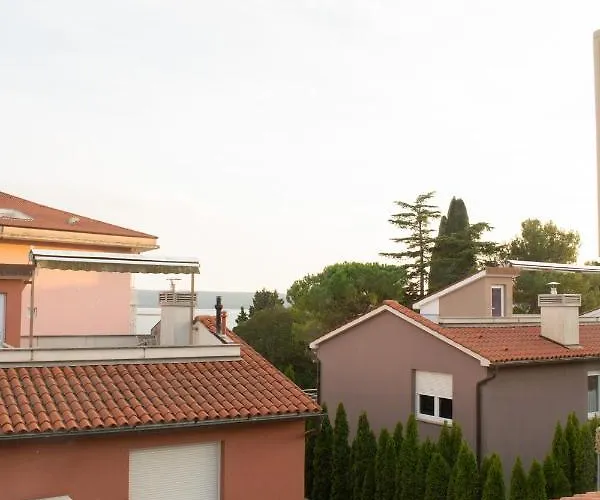 Bed and breakfast Pocitniski Dom /