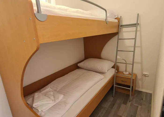 Bed and breakfast Pocitniski Dom /